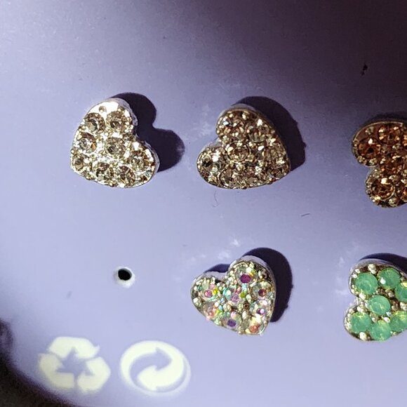 5 Pairs Claire's Sensitive Solutions Crystal Heart Pierced Earring Variety Pack - Picture 16 of 17